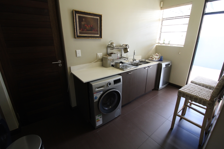 4 Bedroom Property for Sale in Earls Court Lifestyle Estate Western Cape